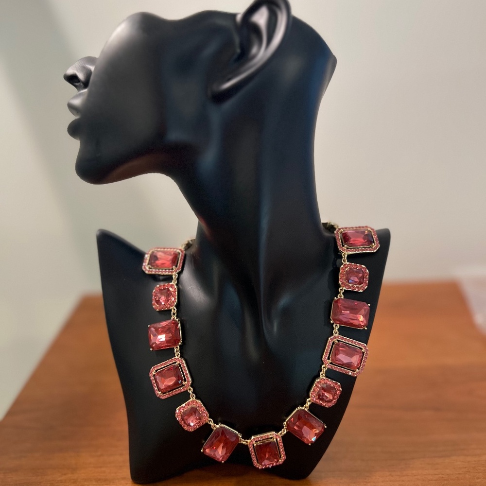 J4. I.N.C. International Concepts Gold-Tone Pink Stone Necklace (NWT)